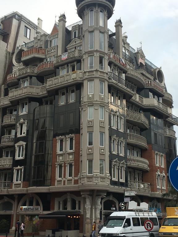 Apartment Sea Avenue Батуми Екстериор снимка