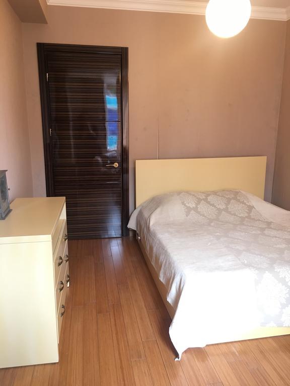 Apartment Sea Avenue Батуми Екстериор снимка