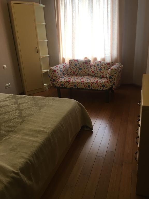 Apartment Sea Avenue Батуми Екстериор снимка