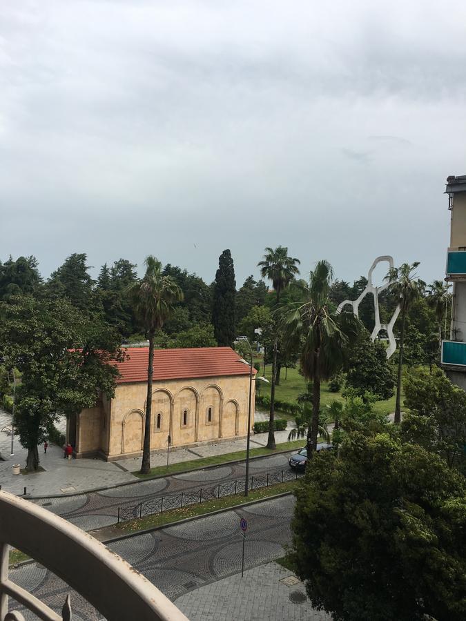 Apartment Sea Avenue Батуми Екстериор снимка